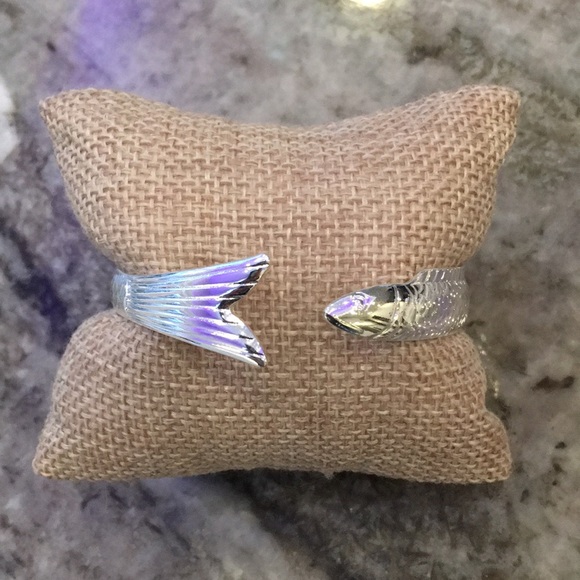 Brand NEW Cape Cod Style Fish Bracelet Cuff 🐟 - Picture 5 of 8